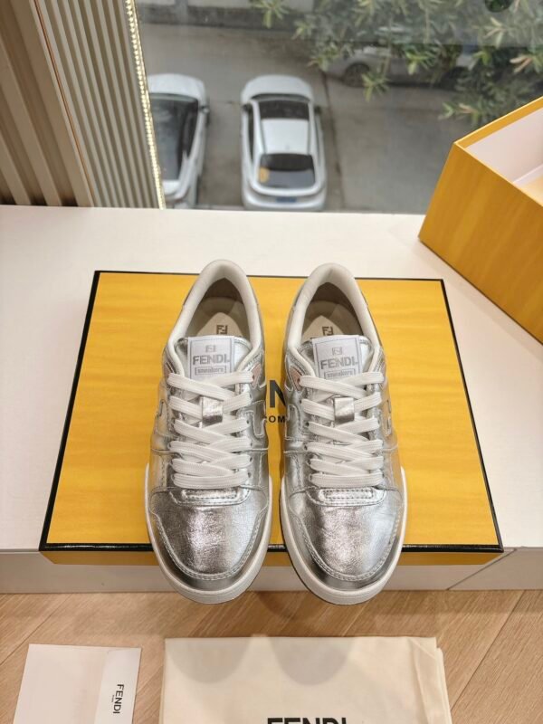 FENDI - Image 5