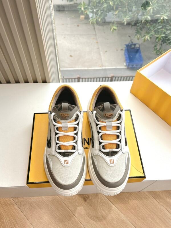 FENDI - Image 5