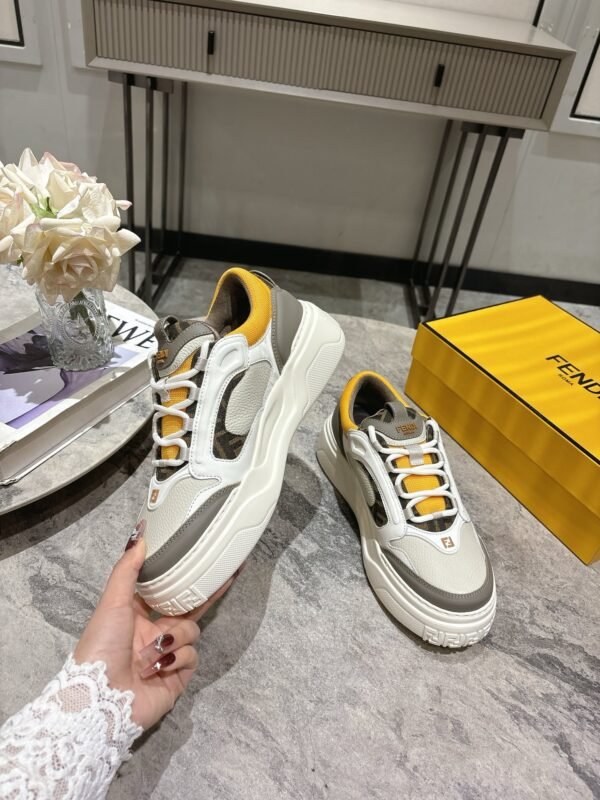 FENDI - Image 5