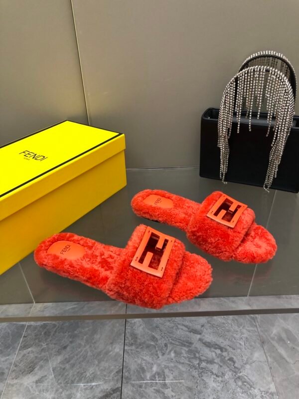 FENDI - Image 5