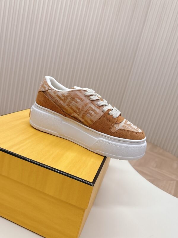 FENDI - Image 5