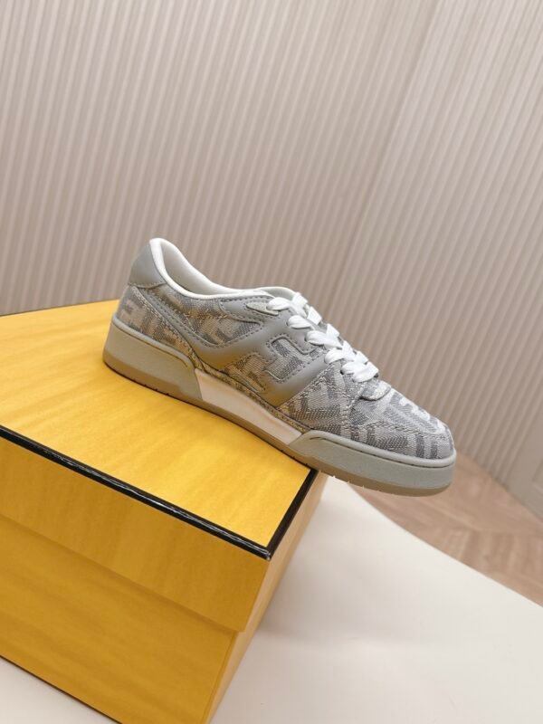 FENDI - Image 5