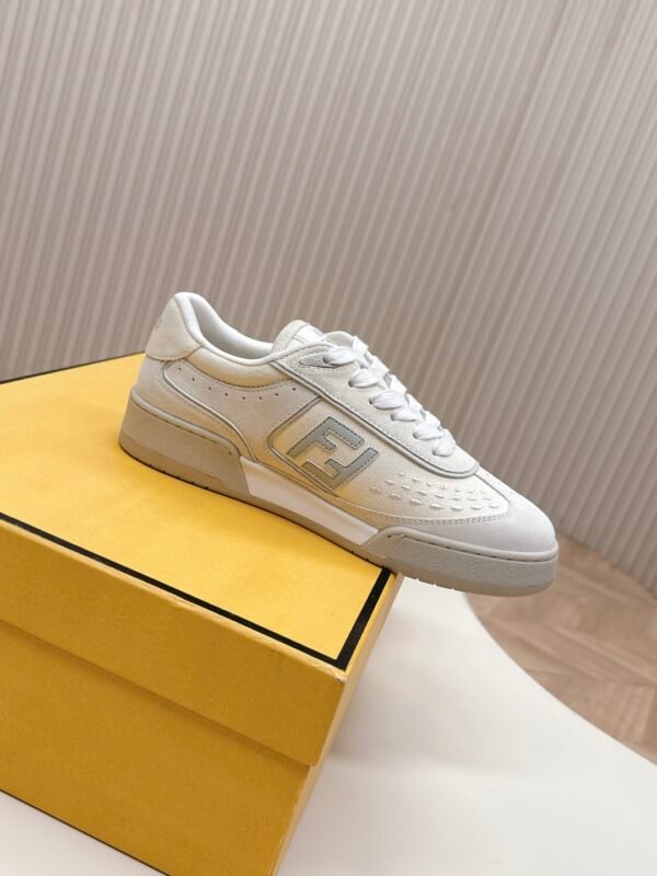 FENDI - Image 5
