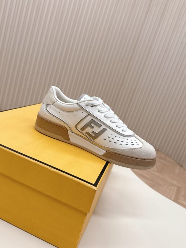 FENDI - Image 5