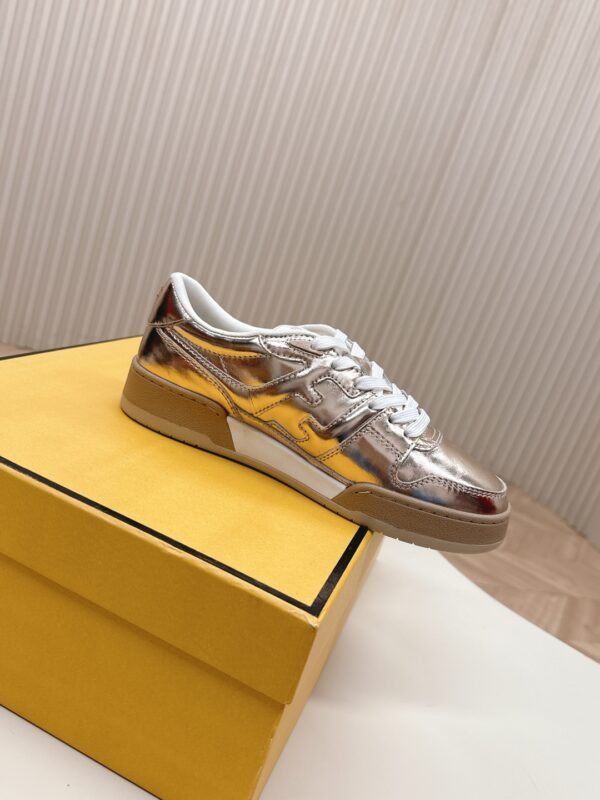 FENDI - Image 5