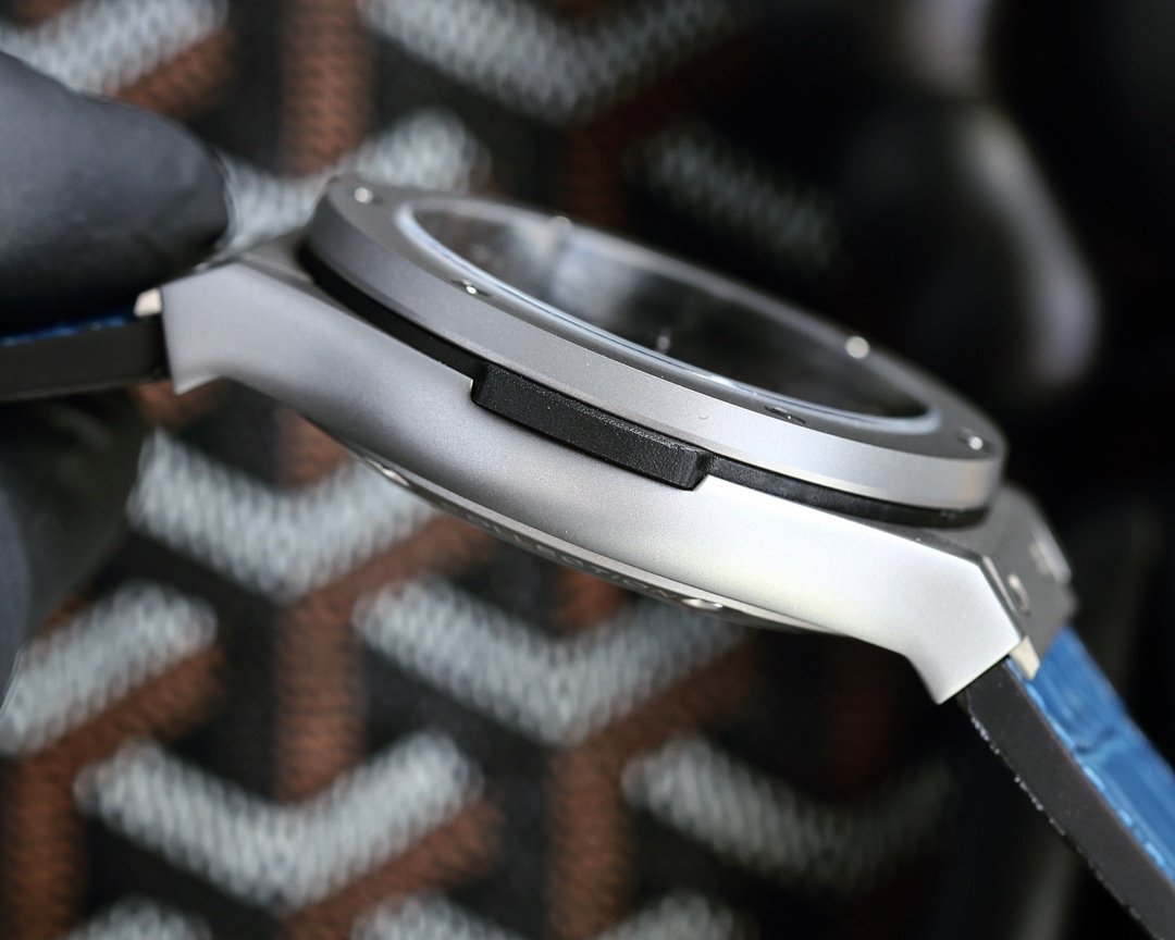 HUBLOT - Image 5