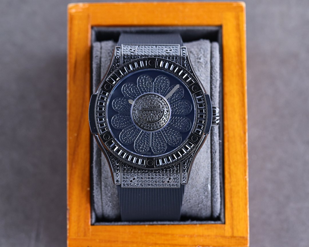 HUBLOT - Image 5