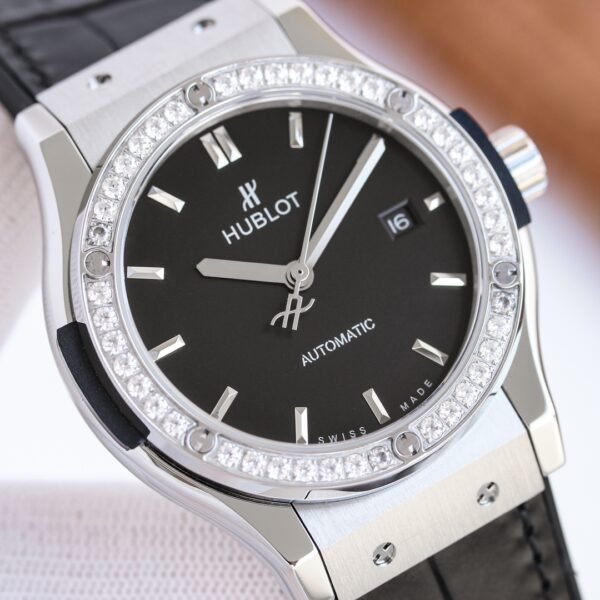 HUBLOT - Image 5