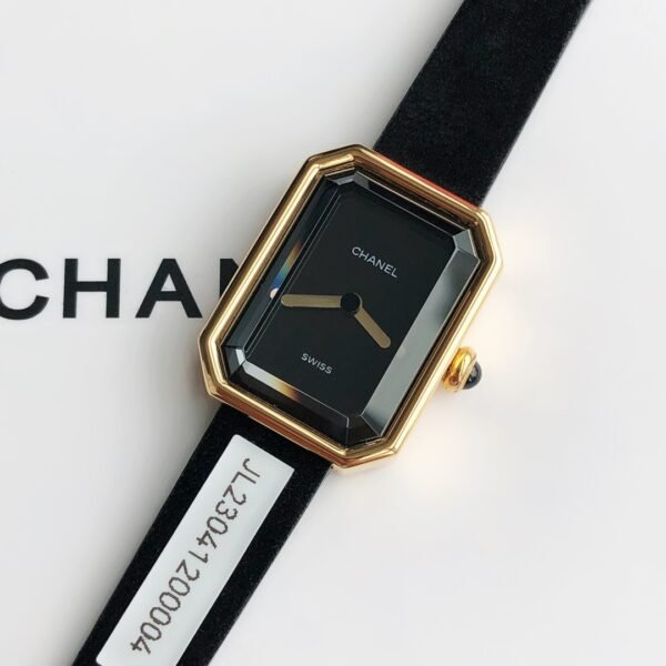 CHANEL - Image 5