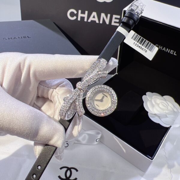 CHANEL - Image 5