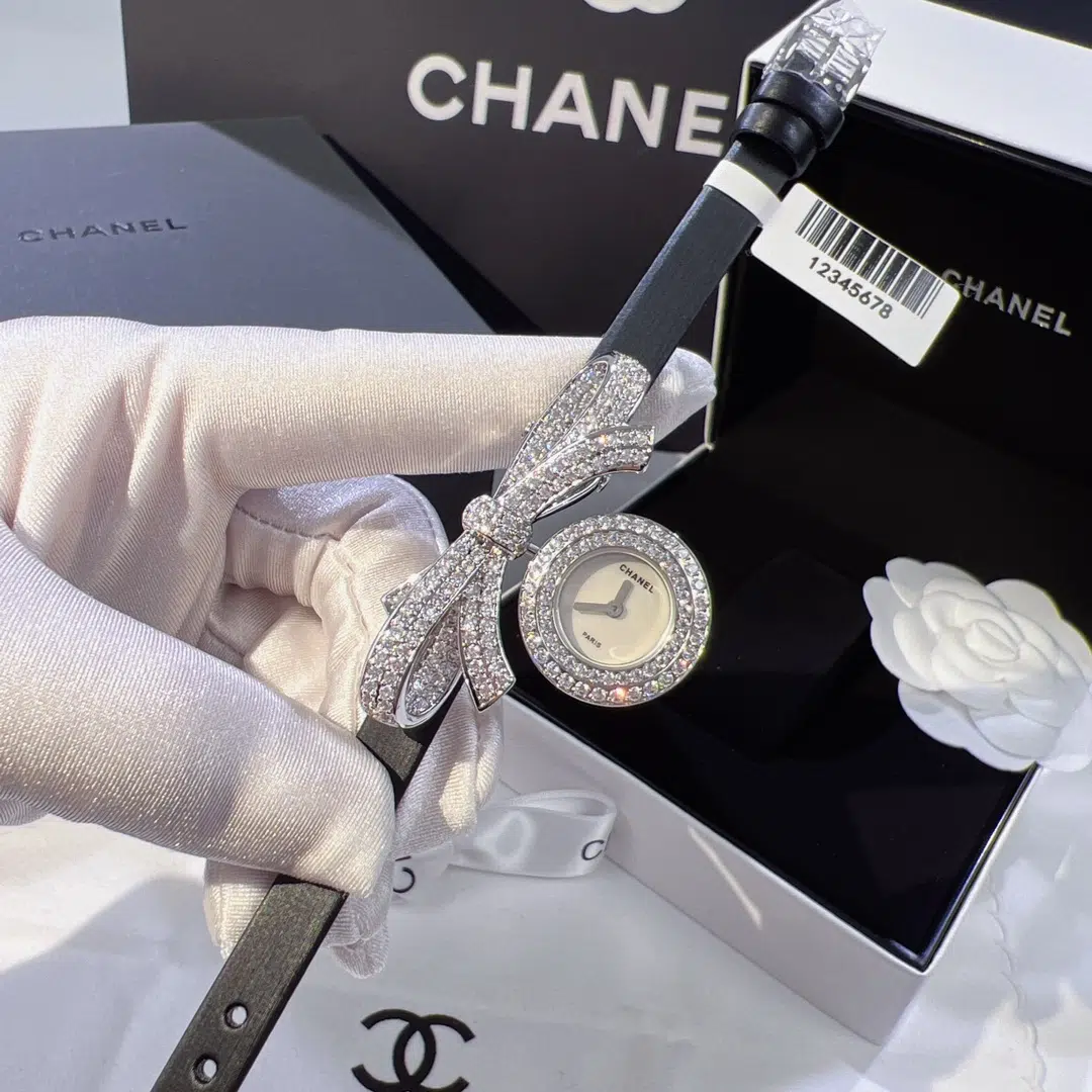 CHANEL - Image 5
