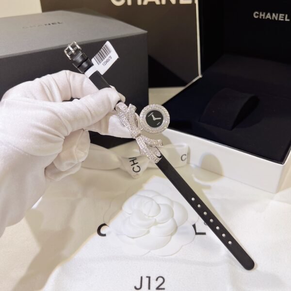 CHANEL - Image 5