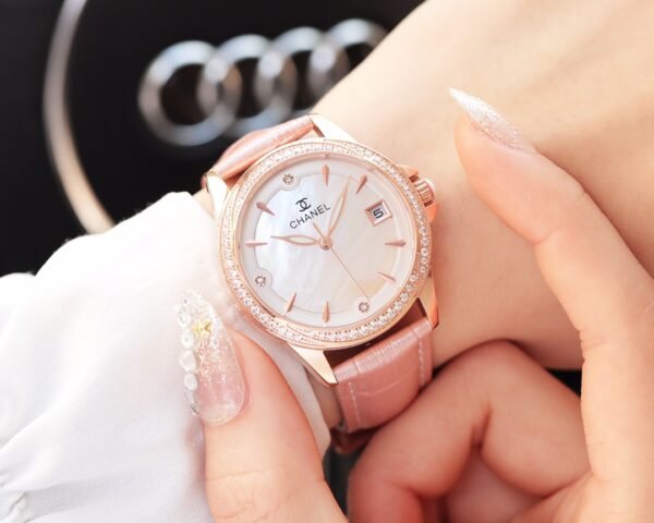 CHANEL - Image 5
