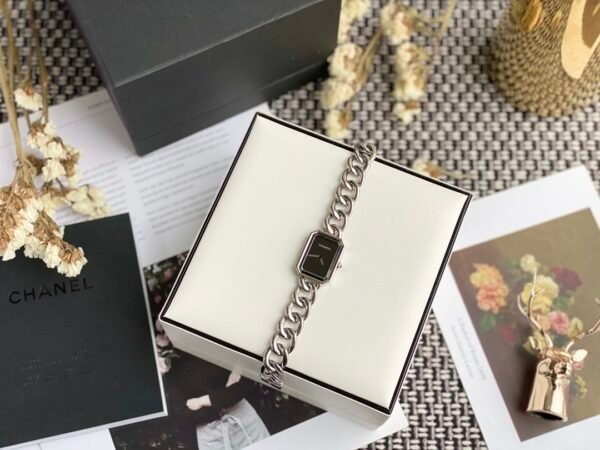 CHANEL - Image 5