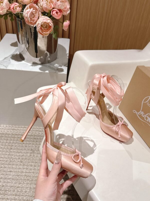 Christian Louboutin - Image 5