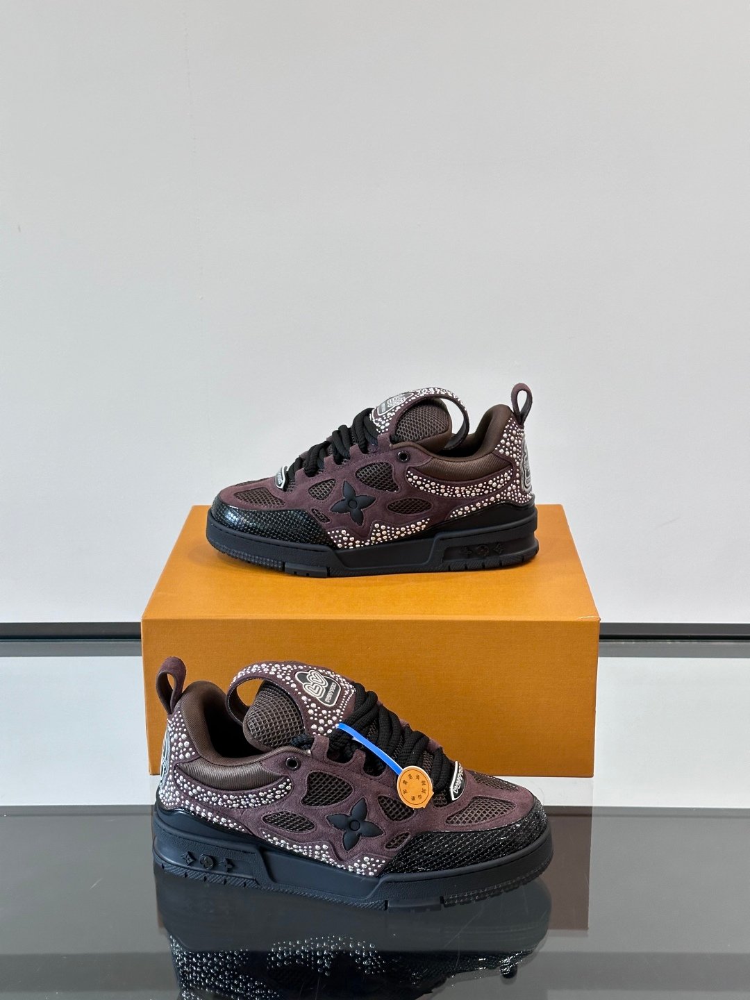 LV MAN - Image 5