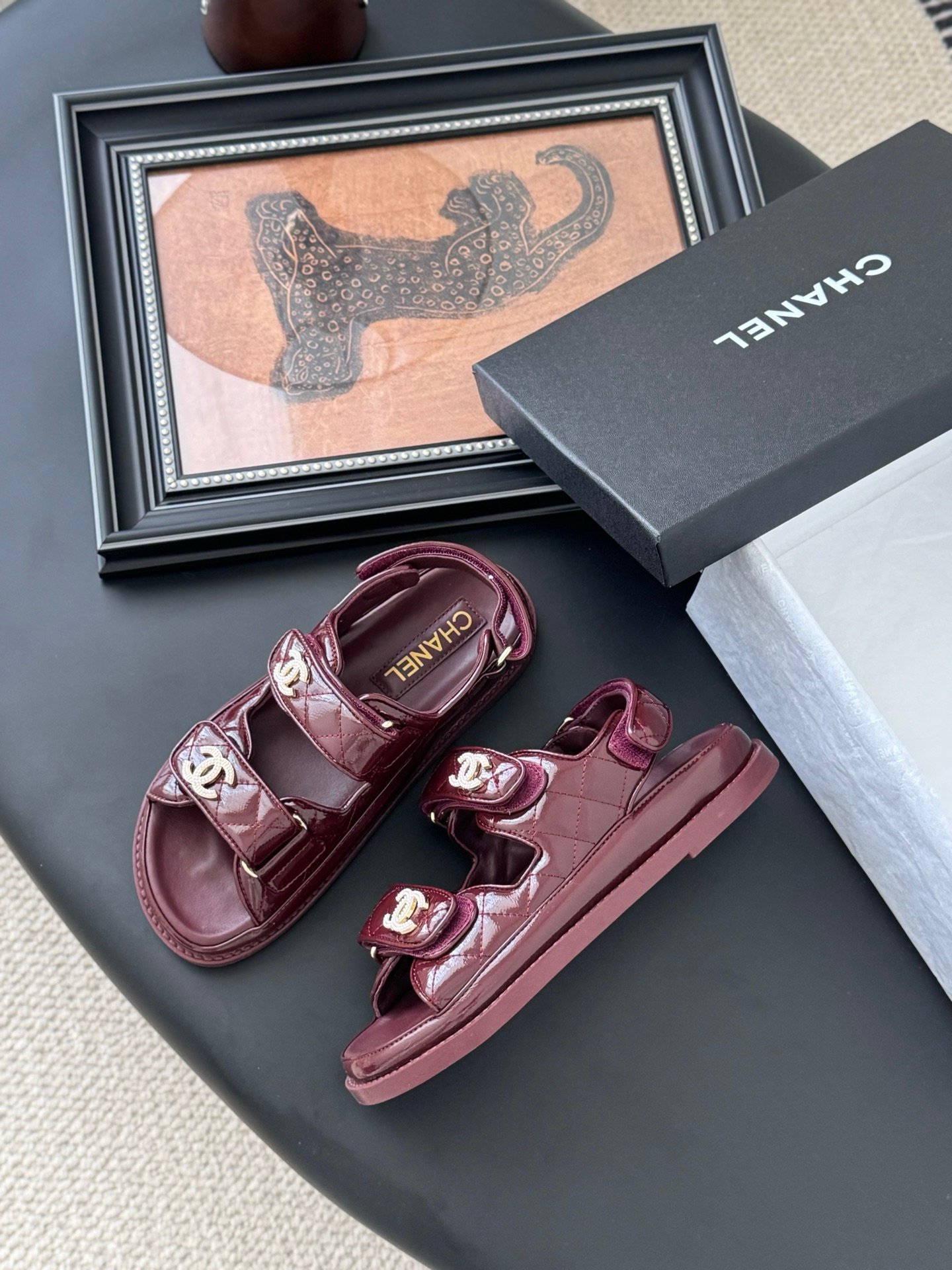 CHANEL Woman - Image 4