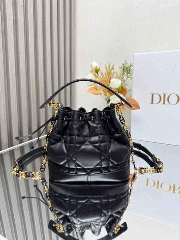 DIOR - Image 5