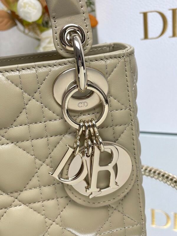 DIOR - Image 5