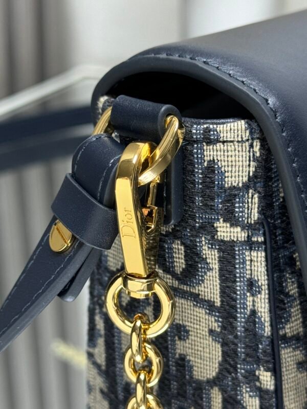 DIOR - Image 5