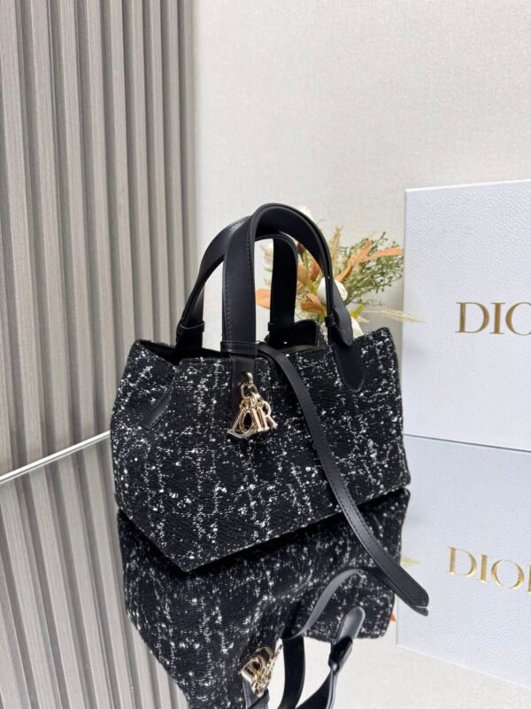 DIOR - Image 5