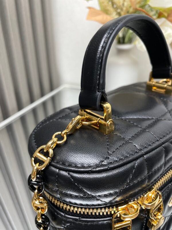 DIOR - Image 5