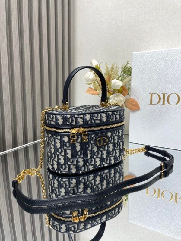 DIOR - Image 5