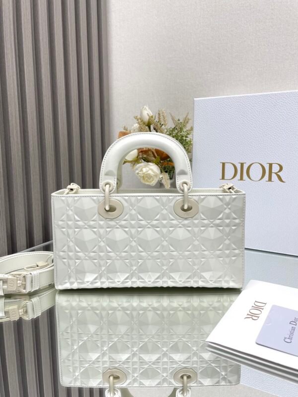 DIOR - Image 5
