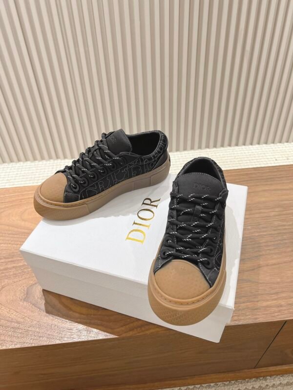 Dior women - Image 5