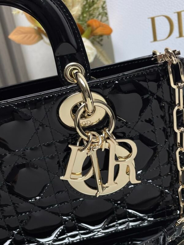 DIOR - Image 5