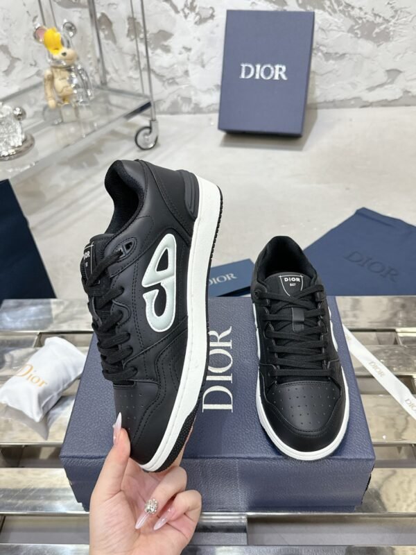 Dior women - Image 5