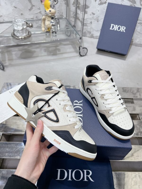 Dior women - Image 5