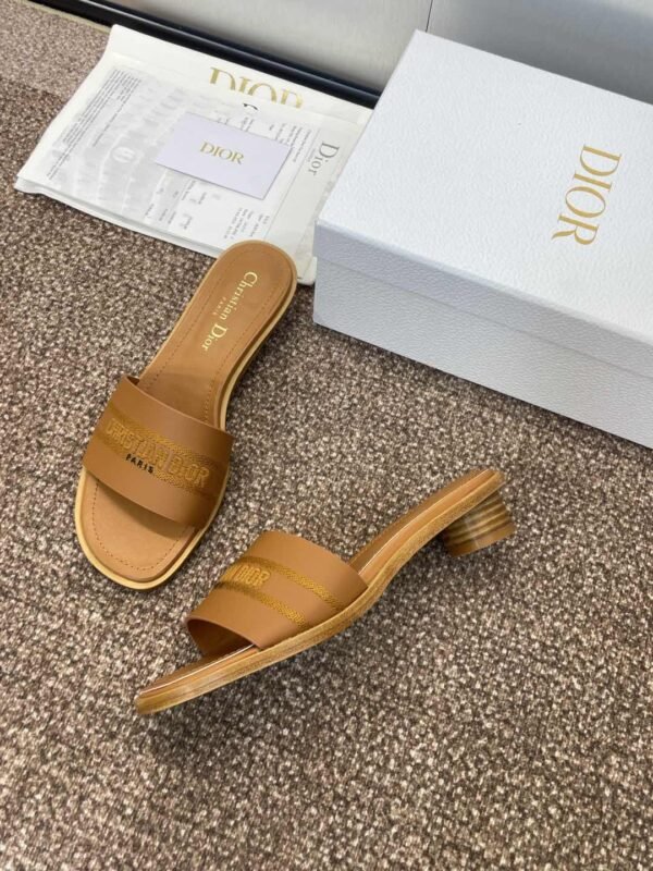 Dior women - Image 5