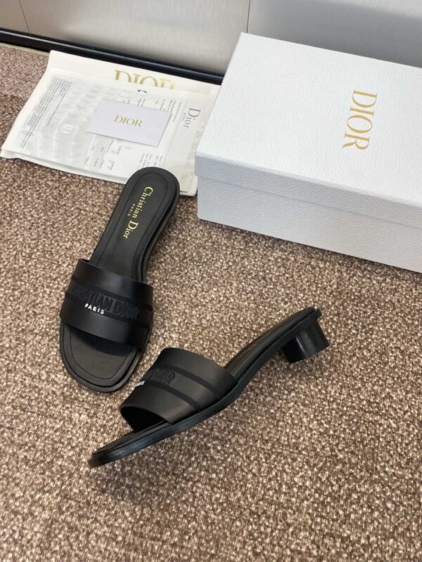 Dior women - Image 5