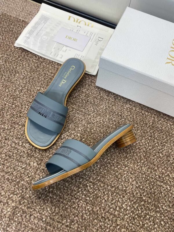 Dior women - Image 5