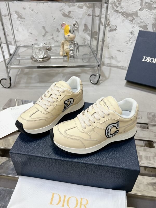 Dior women - Image 4