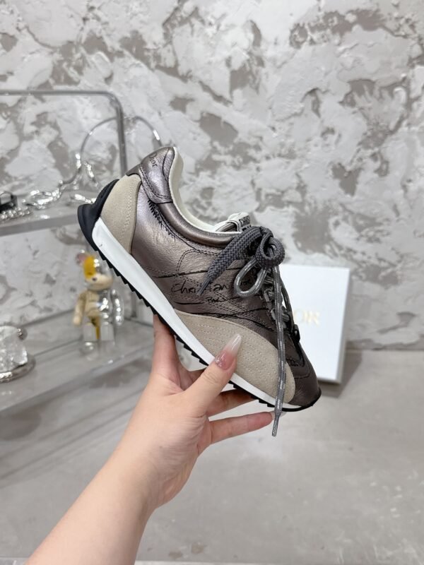 Dior women - Image 5