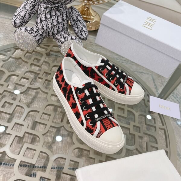 Dior women - Image 5