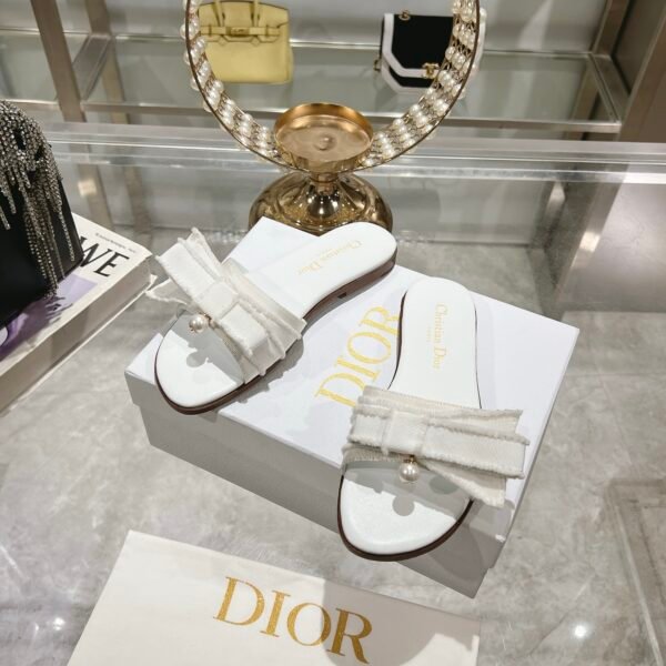 Dior women - Image 5