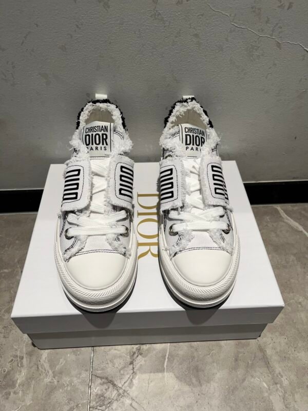 Dior women - Image 5