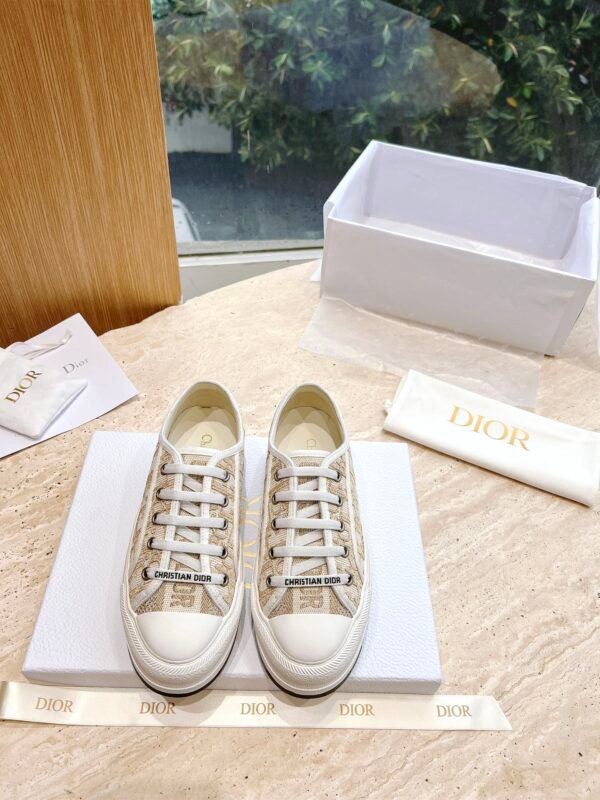Dior women - Image 5