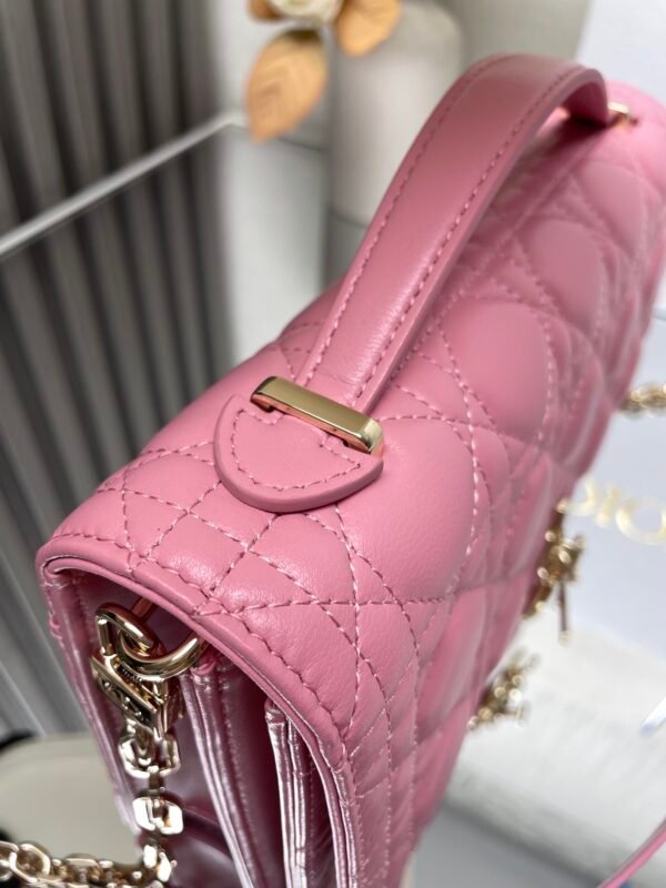 DIOR - Image 5