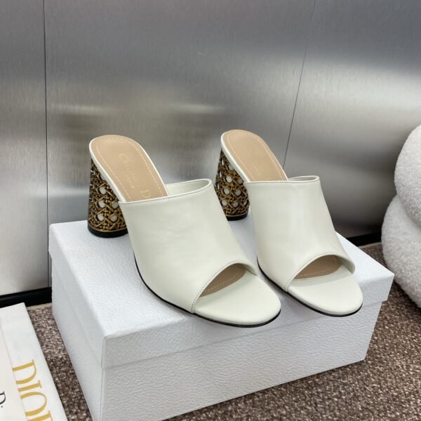 Dior women