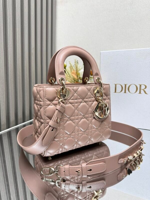 DIOR - Image 5
