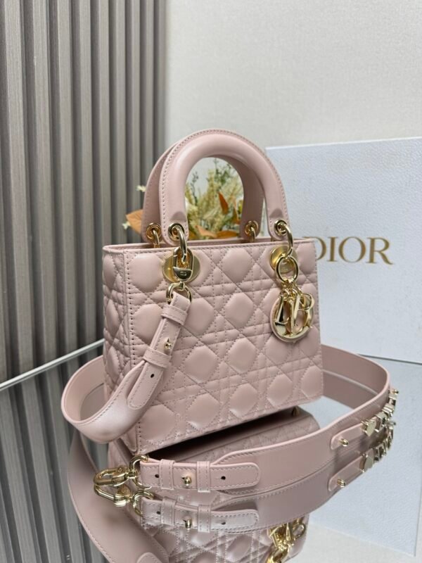 DIOR - Image 5