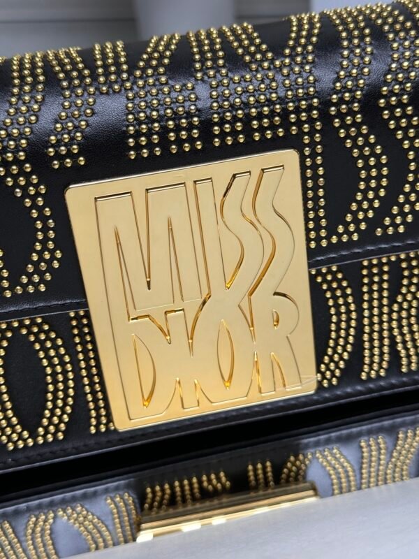 DIOR - Image 5