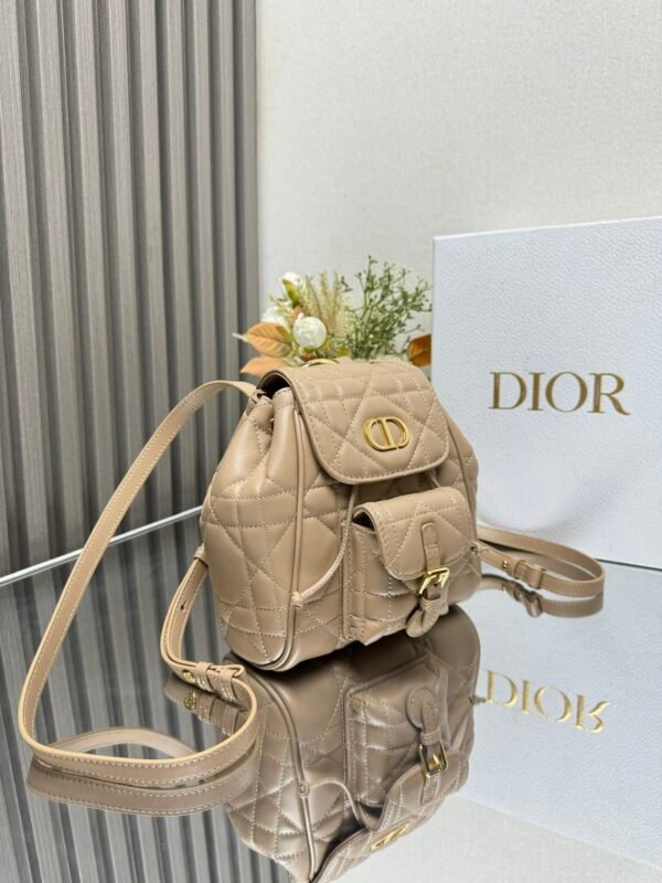 DIOR - Image 5