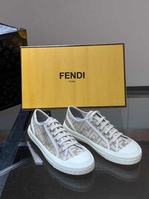 FENDI Man - Image 5