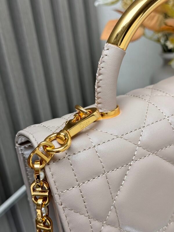 DIOR - Image 5