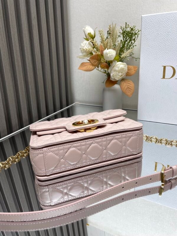 DIOR - Image 5
